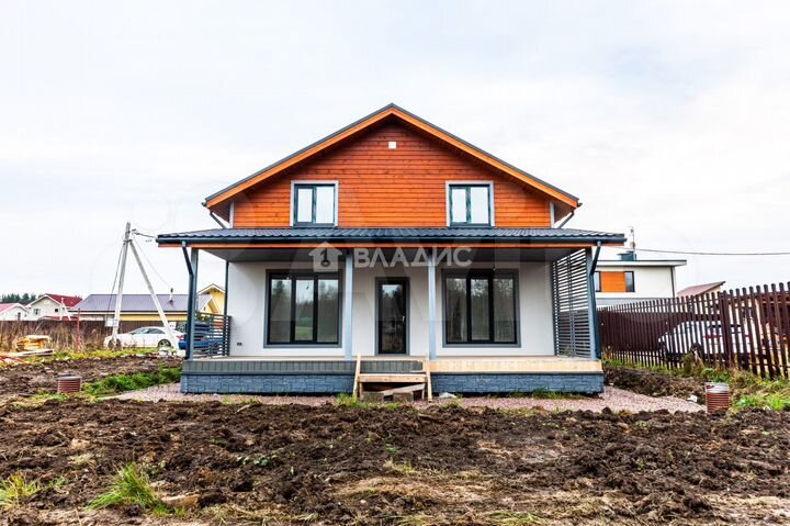 Дом 154,4 м² на участке 6 сот.