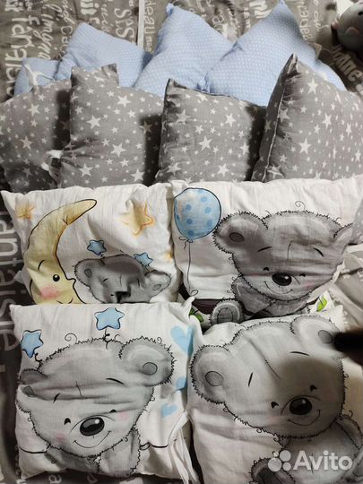 Бортики в кроватку