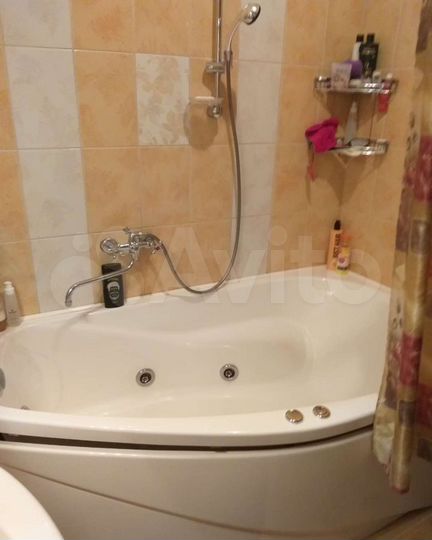 2-к. квартира, 74 м², 2/9 эт.