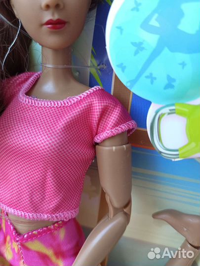 Medea Yoga, шарнирный аналог Барби