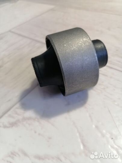 Сайлентблок переднего рычага Toyota Corolla