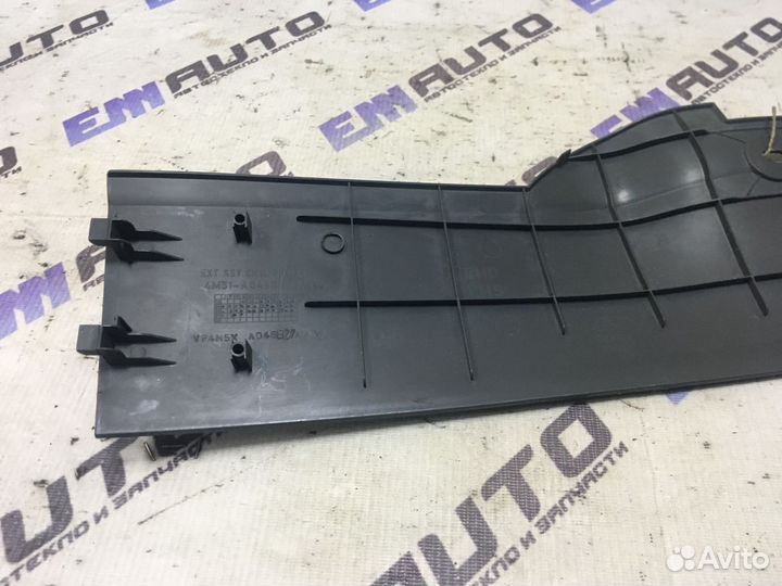 Накладка центральной консоли левая Форд Фокус 2