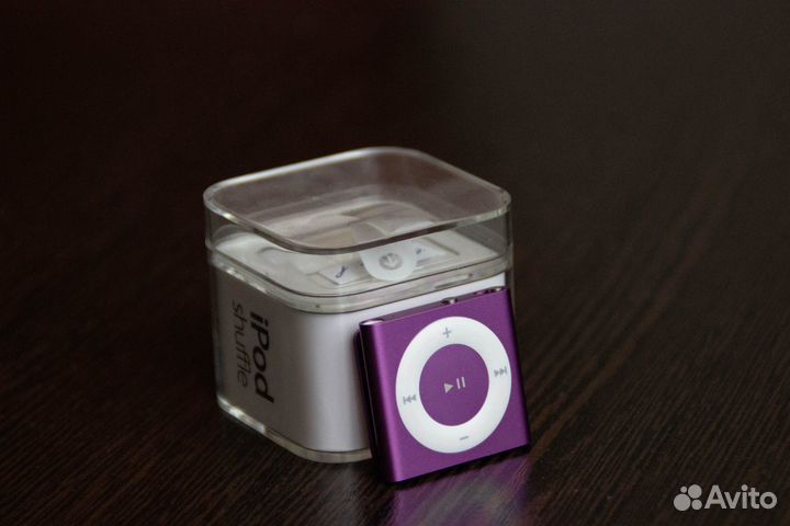 iPod shuffle 4