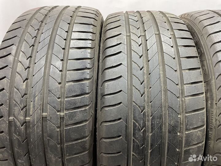 Goodyear EfficientGrip Performance 215/40 R17