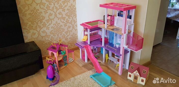 Домик для барби.и бонусом 2 домика