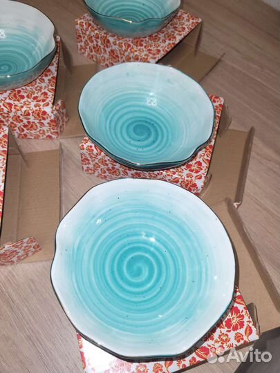 Набор столовой посуды (новый)