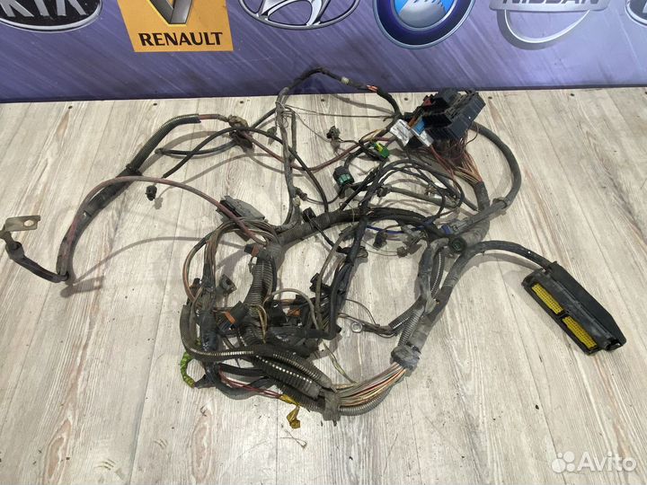 Проводка подкапотная двигателя Renault megane 1