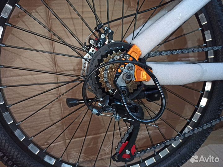 Велосипеды новые горный рама алюм. 24