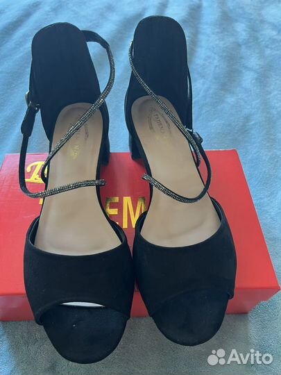 Босоножки женские 38 размер черные