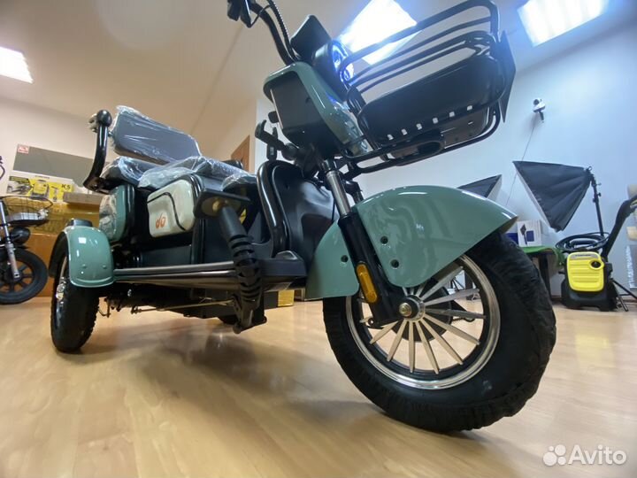 Трицикл электрический 3-х местный. До 40км/ч