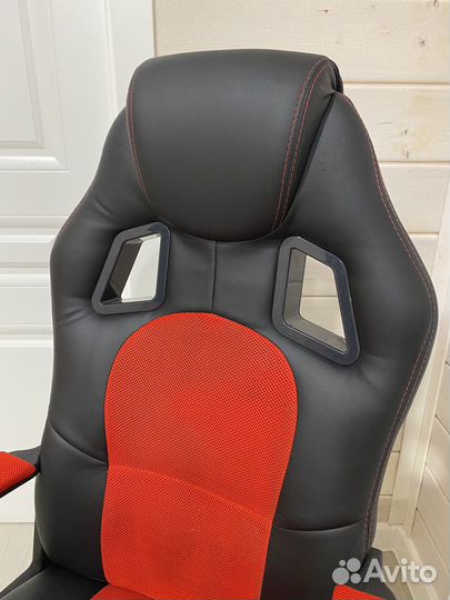 Компьютерное кресло TetChair