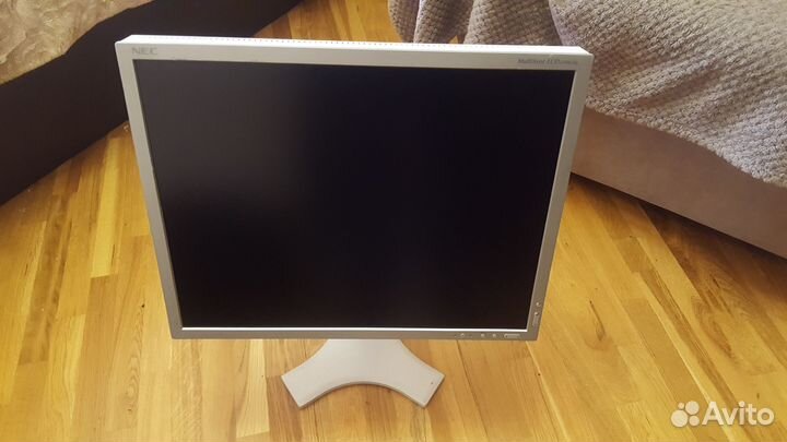 Профессиональный мони.NEC MultiSync 2190UXp 21дюйм