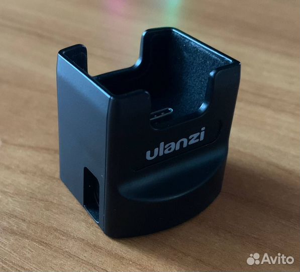 Зарядная база Ulanzi OP-2 для DJI Osmo Pocket