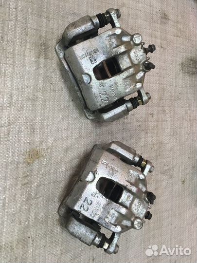 RIO 3 Solaris 1 Суппорт Передний Оригинал