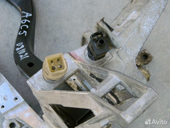 Педали Audi A6 C5 8D1721117K