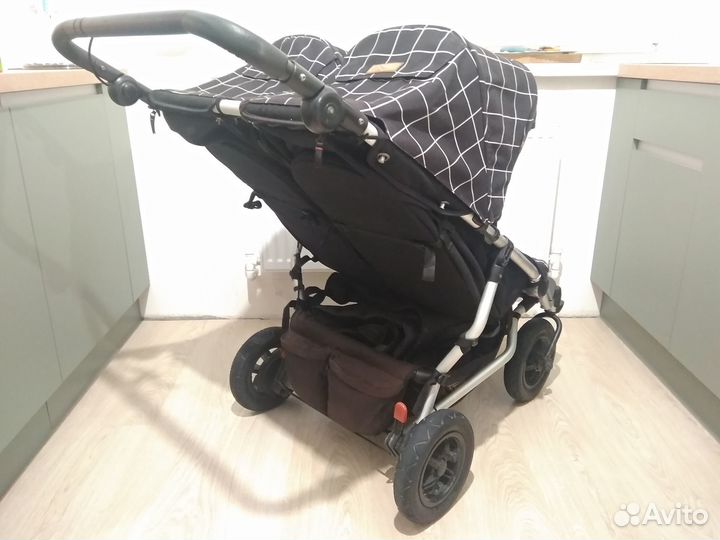 Коляска для двойни Mountain Buggy Duet