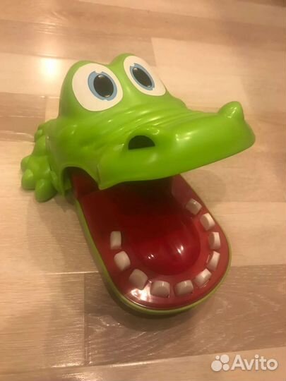 Крокодил Дантист от Hasbro