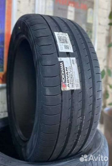 Yokohama Advan Sport V105T 285/45 R21 113Y
