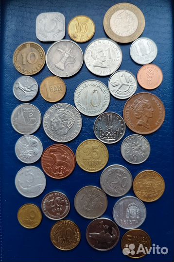 Продам отличный набор иностранных монет