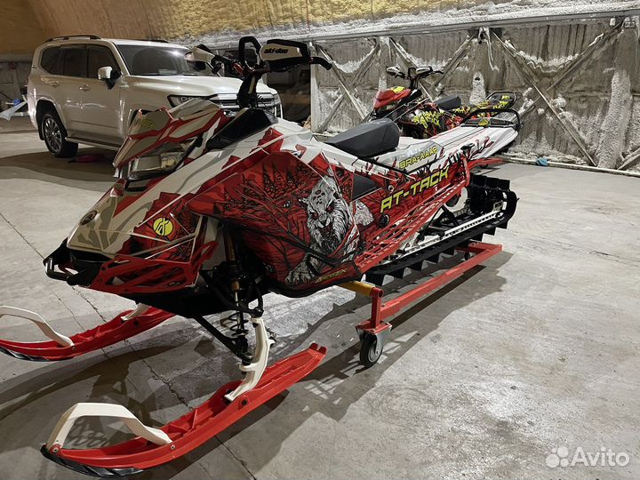 Ski Doo summit expert 850 е-tec 165