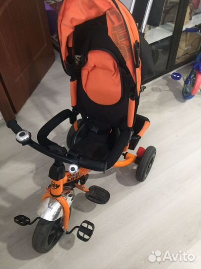 Детский велосипед с родительской ручкой