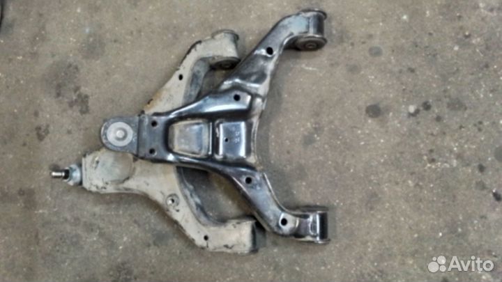 Рычаги передние Mercedes Sprinter 906