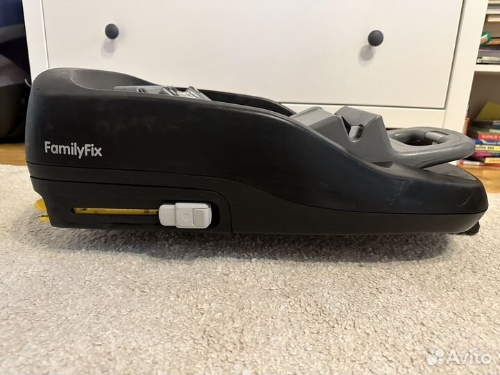 База maxi cosi family fix