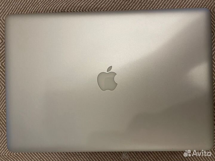 Macbook pro 17: нов.АКБ+i7+SSD+1,5Tb+озу16+Sequoia