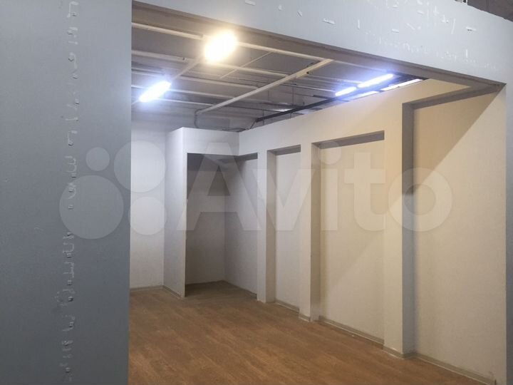 Торговая площадь, 17.15 м² на строительном рынке