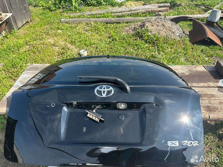 Крышка багажника Corolla fielder nze141