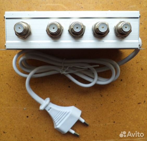 Усилитель сигнала тв Seebest 1020S8