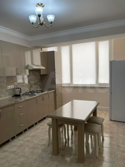 2-к. квартира, 88 м², 6/9 эт.
