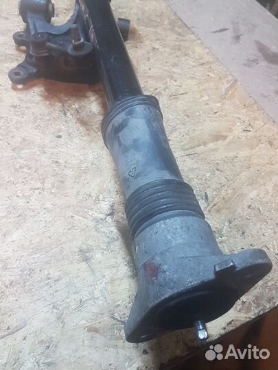 Цапфа задняя правая hyundai grandeur