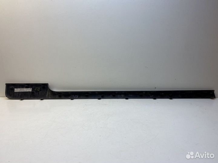 Накладка двери передней правой Range Rover 4