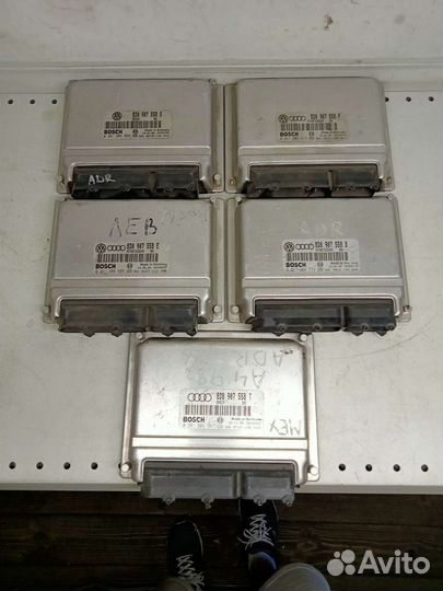 Блок управления двигателем VW audi 1.8 ADR