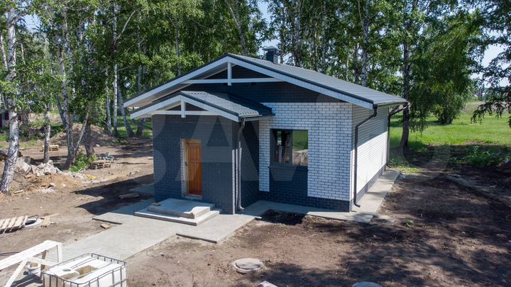 Дом 62 м² на участке 5 сот.