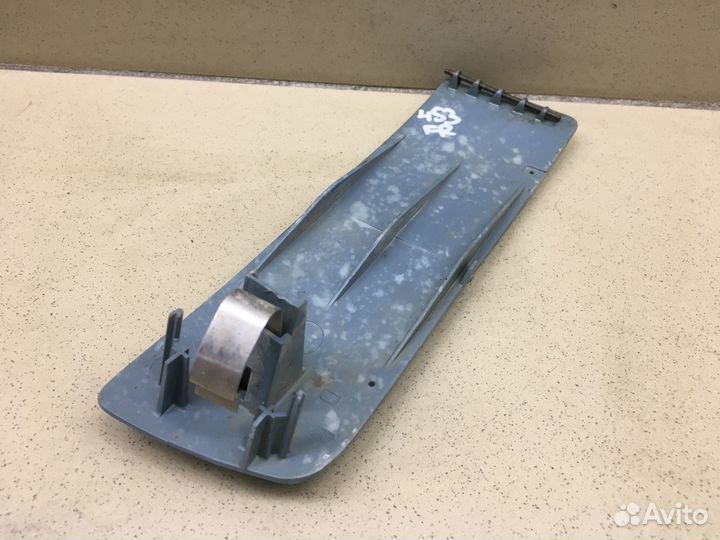 Отражатель в бампер правый Golf III/Vento 1991-199