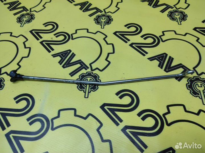 Упор капота Toyota Ist NCP60 2NZ-FE 11.2004