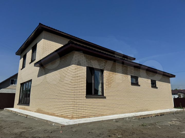 Коттедж 172,5 м² на участке 6 сот.