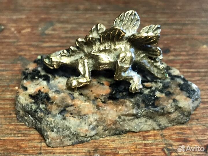 Дракон из латуни