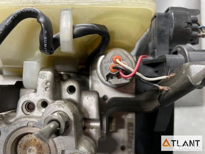 Главный тормозной цилиндр toyota soarer