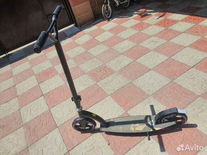 Самокат 2-х колесный Reaction 200 mm