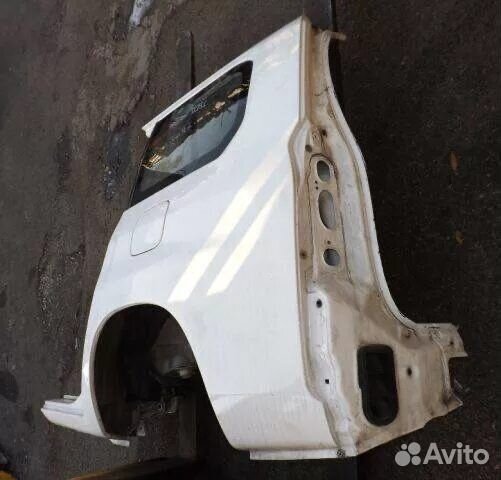 Правое заднее крыло Toyota Probox