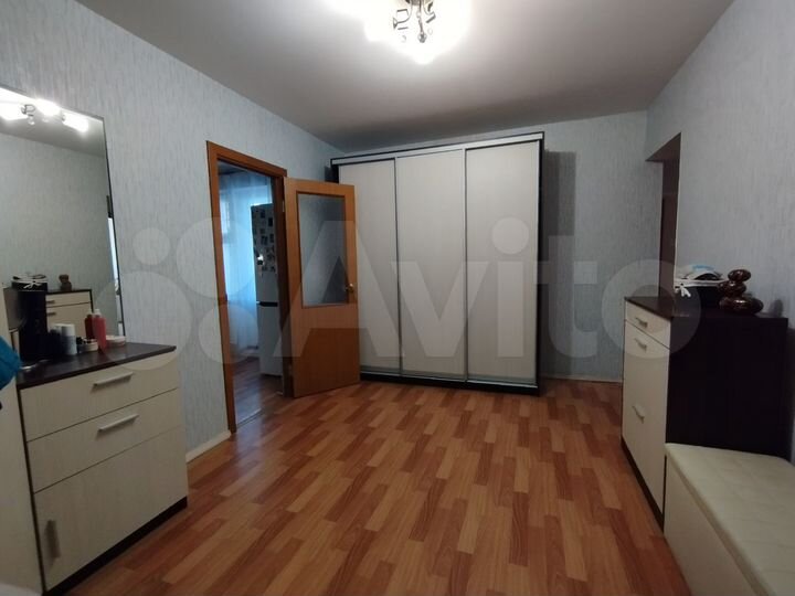 3-к. квартира, 82 м², 6/10 эт.