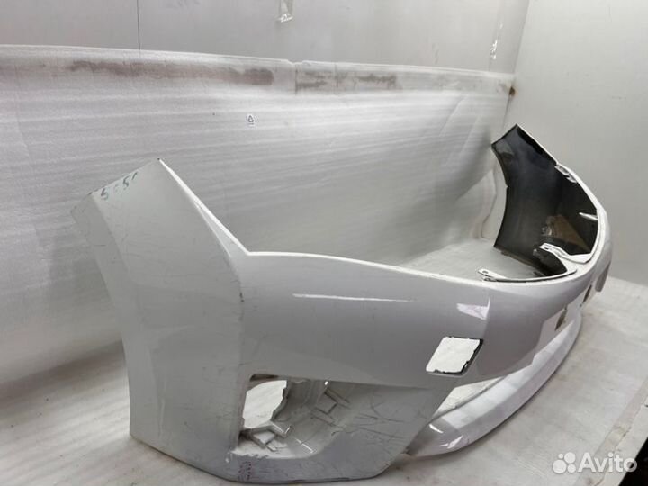 Бампер передний Toyota Corolla Е180 2013-2016