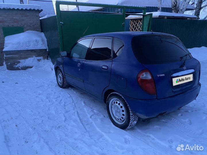 Daihatsu Sirion 1.0 МТ, 2000, 360 000 км