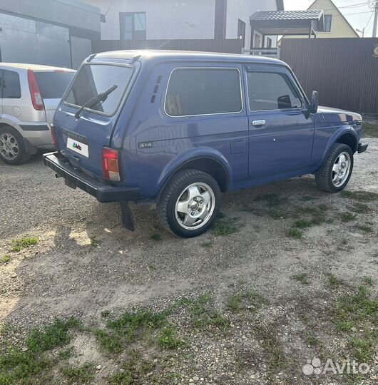 LADA 4x4 (Нива) 1.7 МТ, 2002, 150 000 км