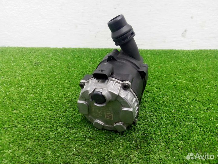 Б/У Б/У Насос водяной (помпа) 8637952 BMW