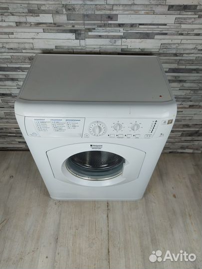 Стиральная машина HotPoint Ariston