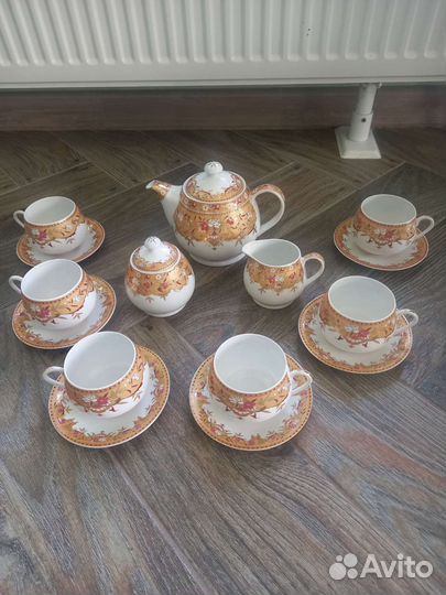 Сервиз праздничный чайный на 6 персон